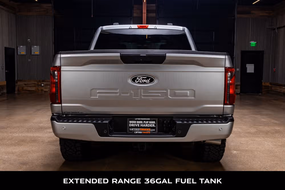 2025 Ford F-150 STX SuperCrew Image 8