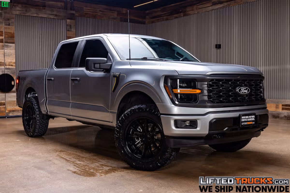 2025 Ford F-150 STX SuperCrew
