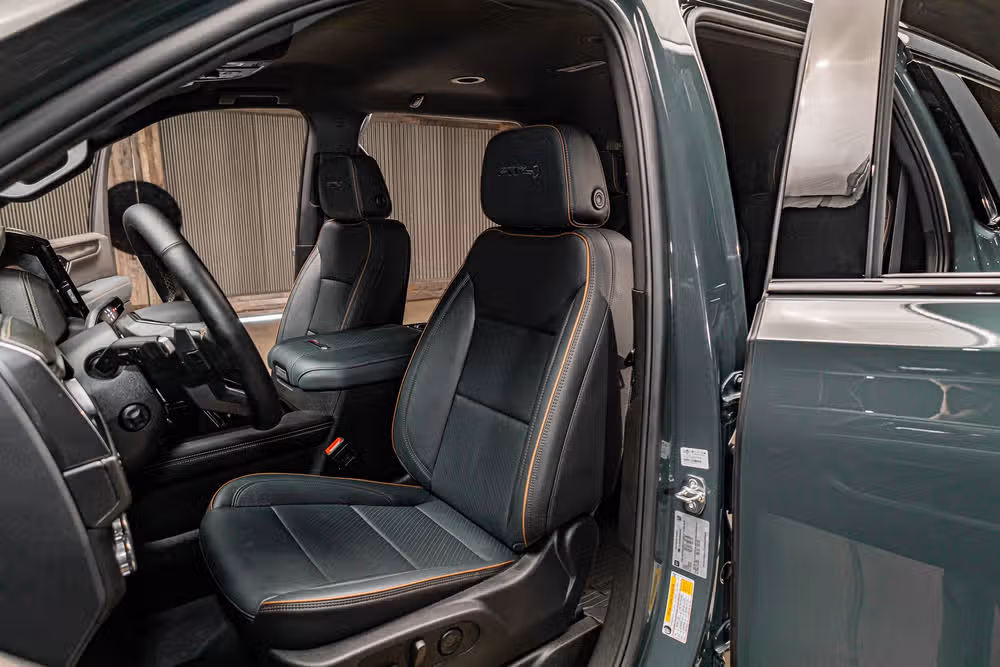 2025 GMC Yukon AT4 Image 20
