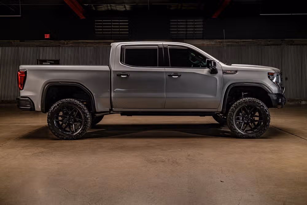 2023 GMC Sierra 1500 AT4X Crew Cab Image 10