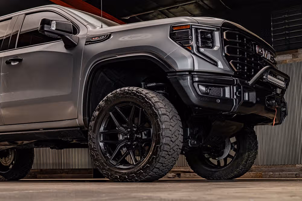 2023 GMC Sierra 1500 AT4X Crew Cab Image 11