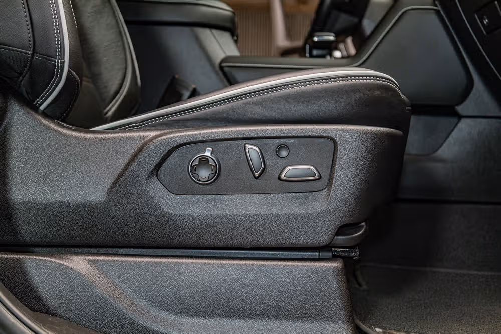 2023 GMC Sierra 1500 AT4X Crew Cab Image 26