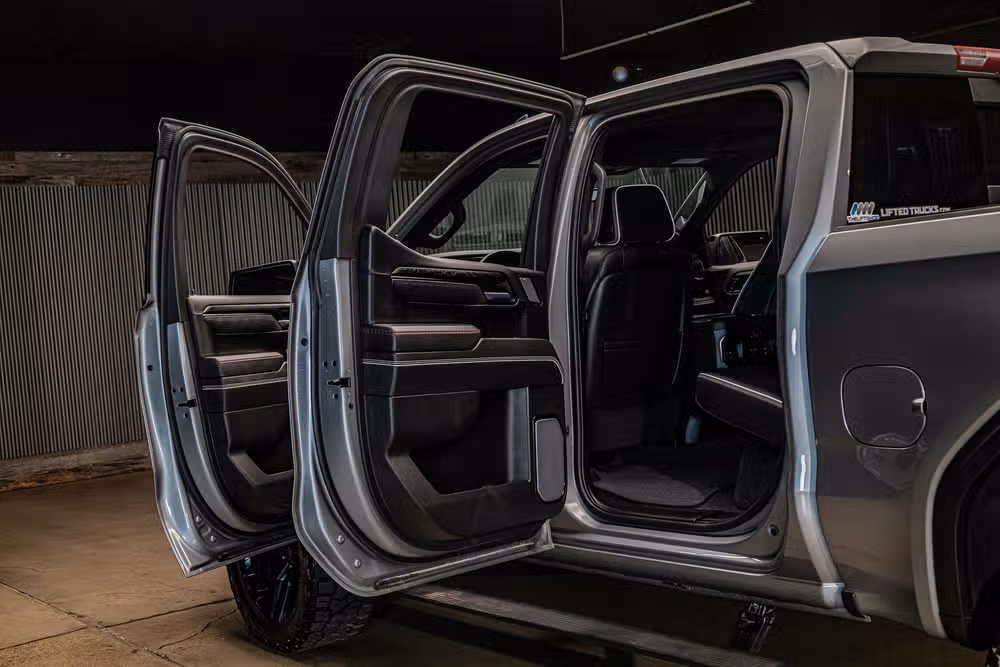 2023 GMC Sierra 1500 AT4X Crew Cab Image 31