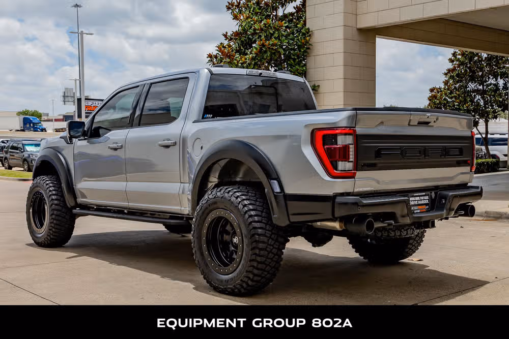 2023 Ford F-150 Raptor SuperCrew Image 6