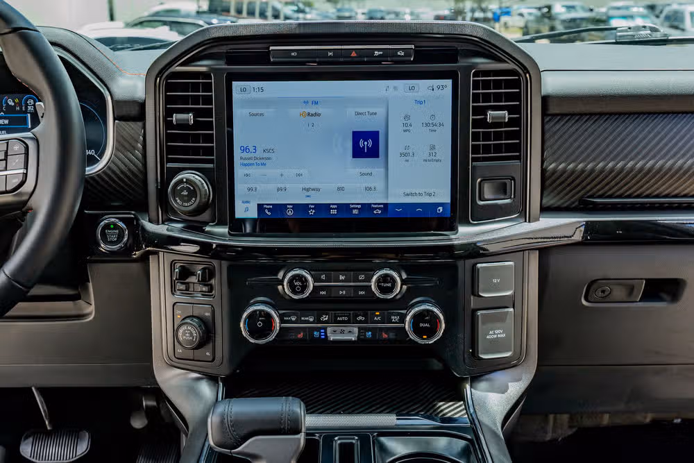 2023 Ford F-150 Raptor SuperCrew Image 23