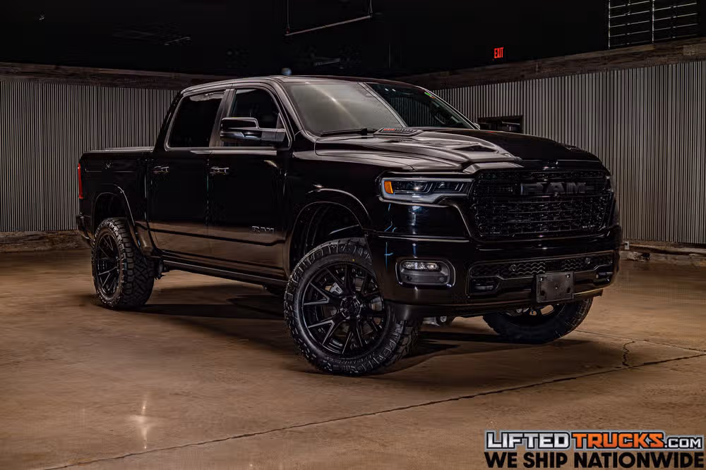 2026 Ram 1500 Limited Crew Cab Image 1