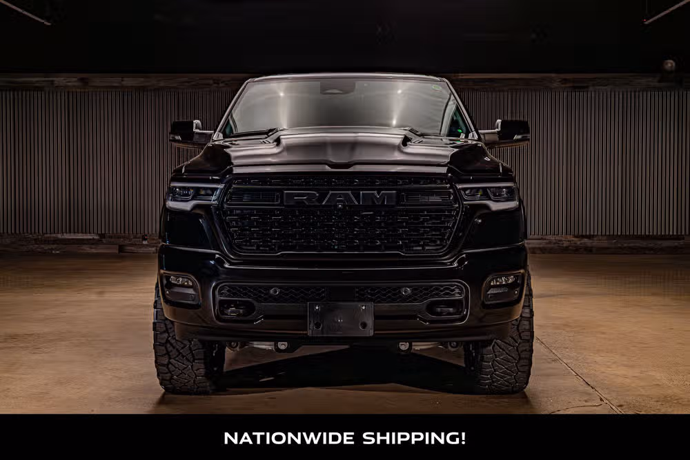 2026 Ram 1500 Limited Crew Cab Image 4