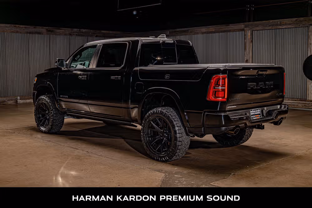 2026 Ram 1500 Limited Crew Cab Image 7