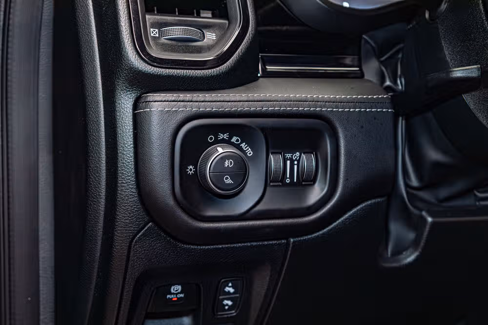2026 Ram 1500 Limited Crew Cab Image 16