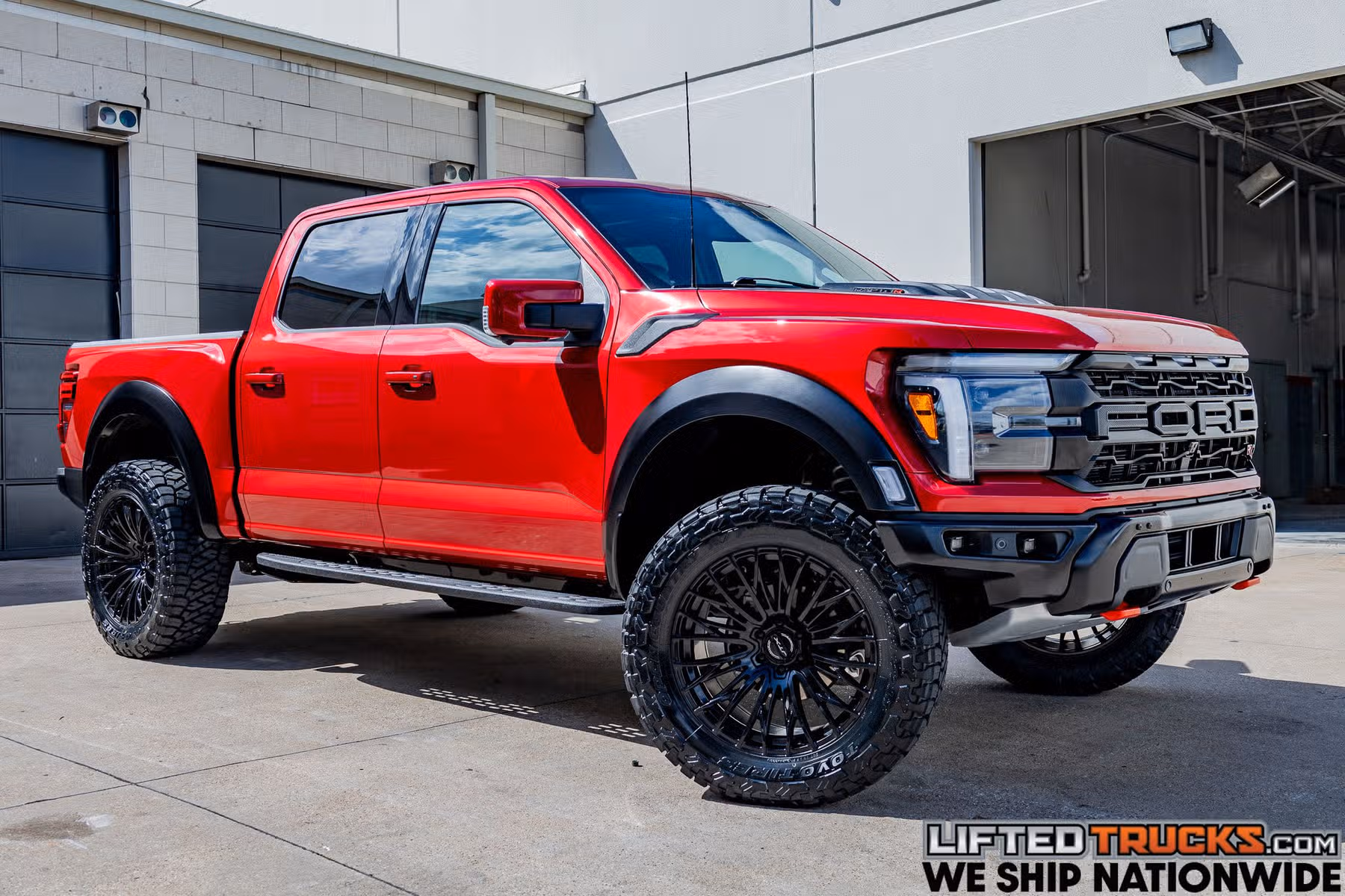 2024 Ford F-150 Raptor SuperCrew Image 1