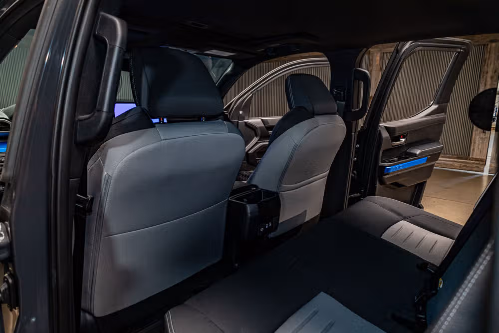 2026 Toyota Tacoma TRD Off-Road HV Double Cab Image 23