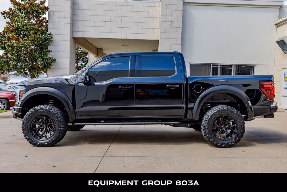 2025 Ford F-150 Raptor SuperCrew Image 6