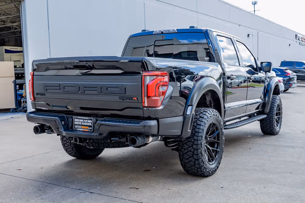 2025 Ford F-150 Raptor SuperCrew Image 10
