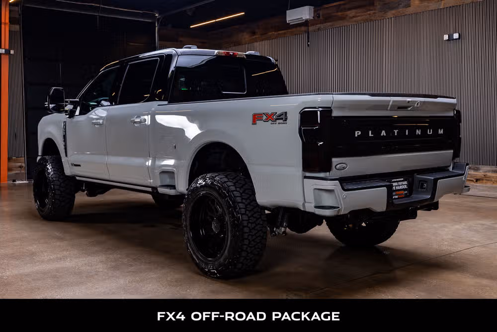 2026 Ford F-350 Super Duty Platinum Plus Crew Cab Image 7