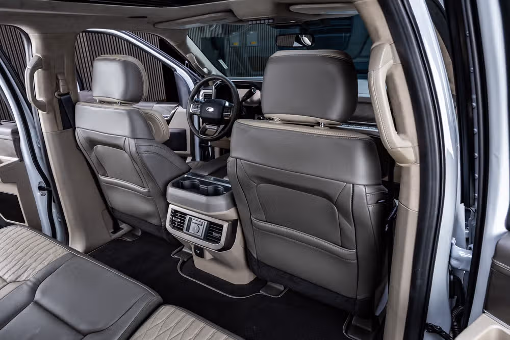 2026 Ford F-350 Super Duty Platinum Plus Crew Cab Image 33