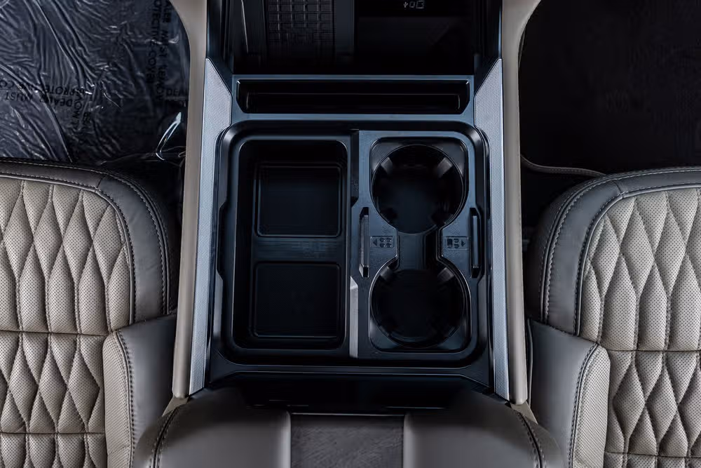 2026 Ford F-350 Super Duty Platinum Plus Crew Cab Image 28