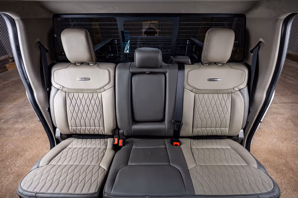 2026 Ford F-350 Super Duty Platinum Plus Crew Cab Image 36