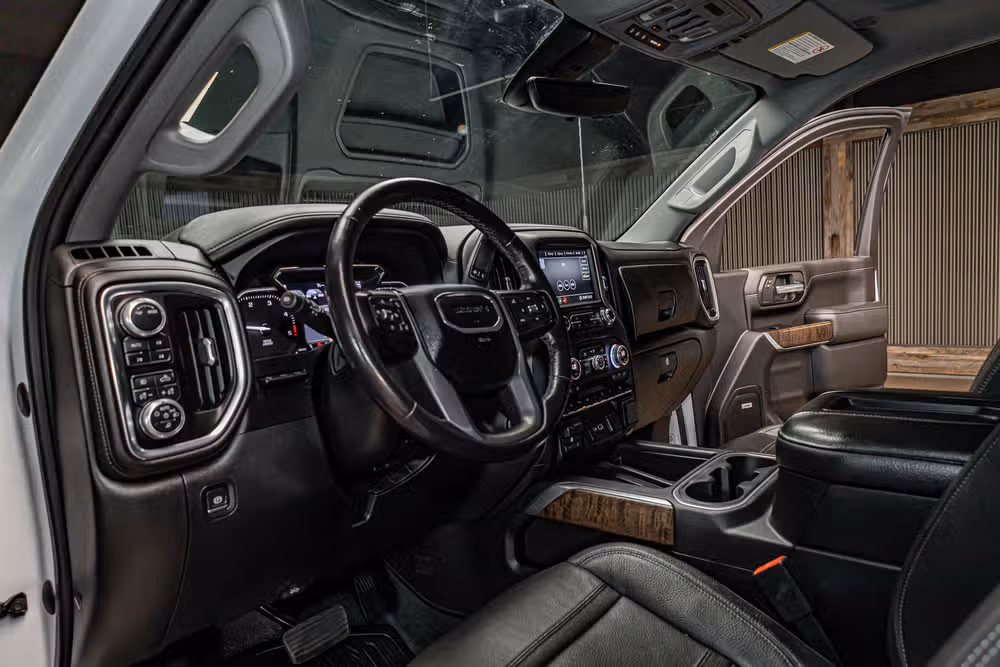2020 GMC Sierra 3500HD Denali Crew Cab Image 14