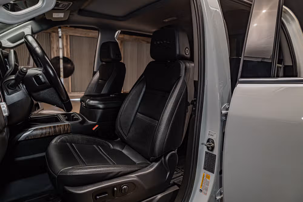 2020 GMC Sierra 3500HD Denali Crew Cab Image 22