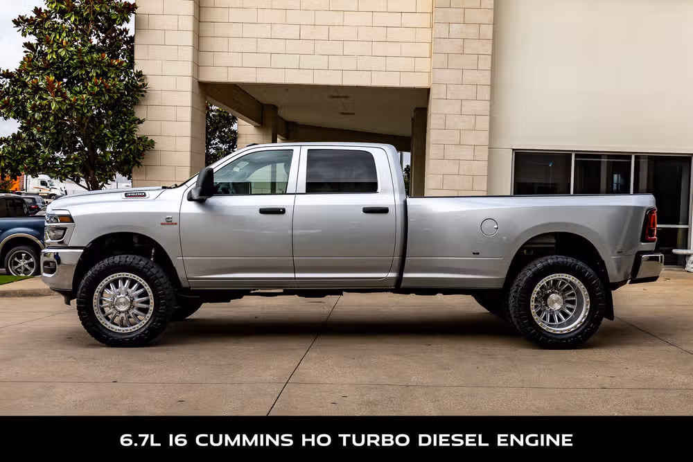 2026 Ram 3500 Tradesman Crew Cab Image 6