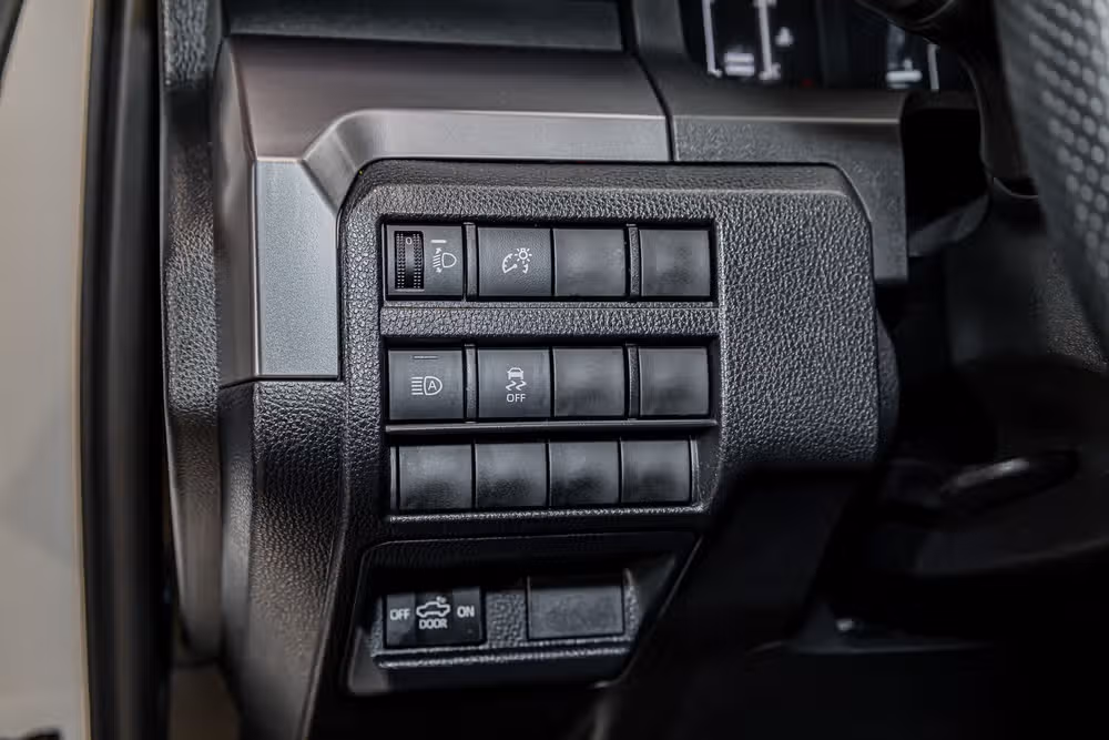 2026 Toyota Tacoma SR5 Double Cab Image 16