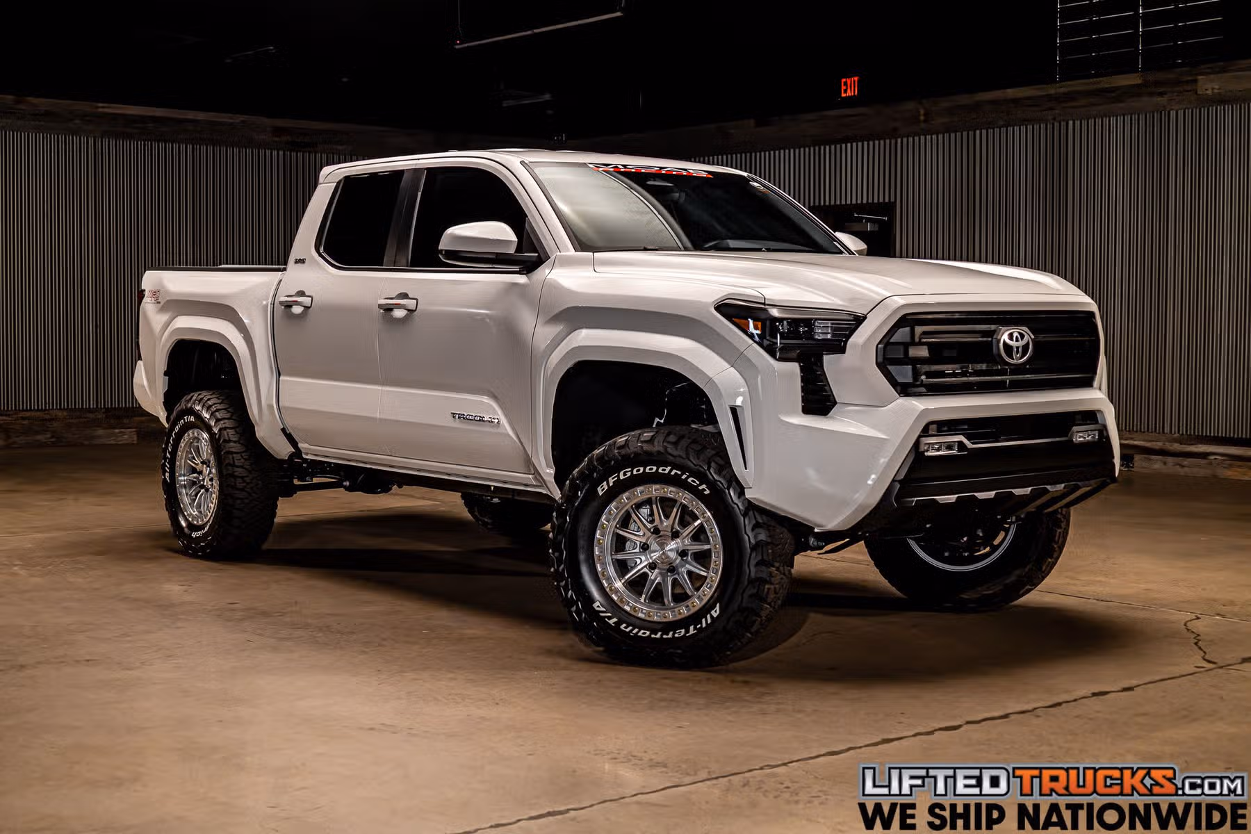 2026 Toyota Tacoma SR5 Double Cab Image 1