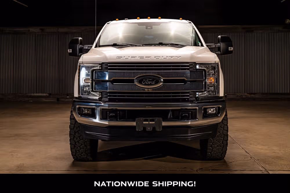 2017 Ford F-350 Super Duty Lariat Crew Cab Image 4
