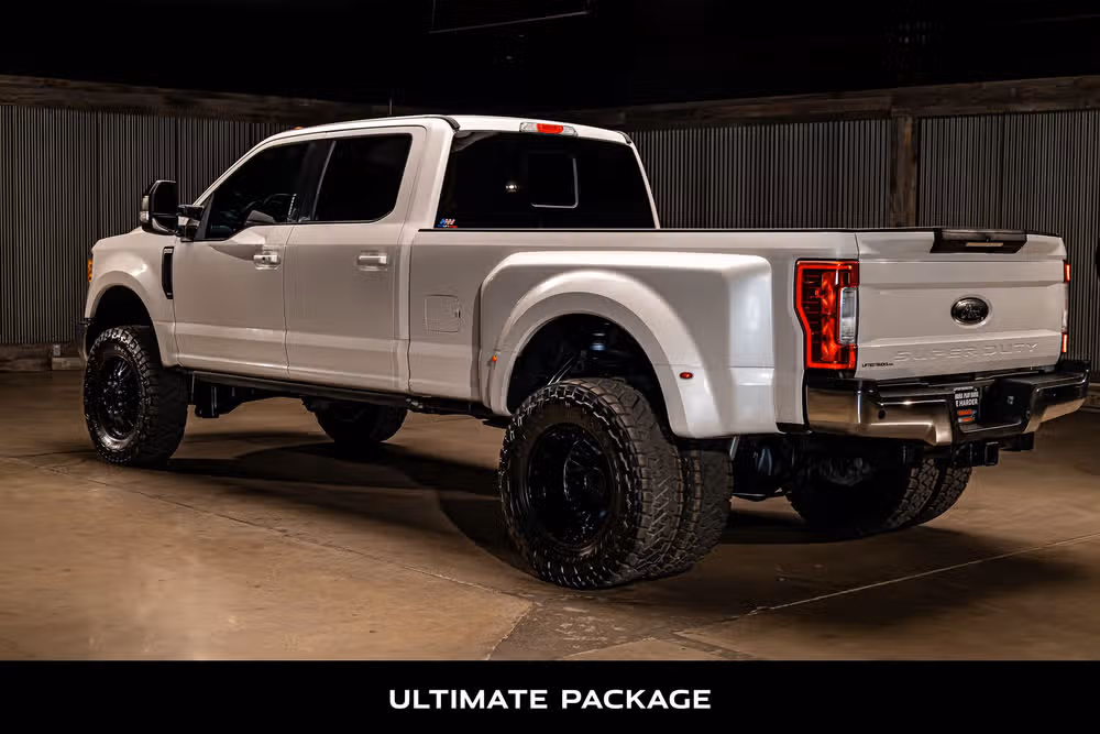 2017 Ford F-350 Super Duty Lariat Crew Cab Image 7