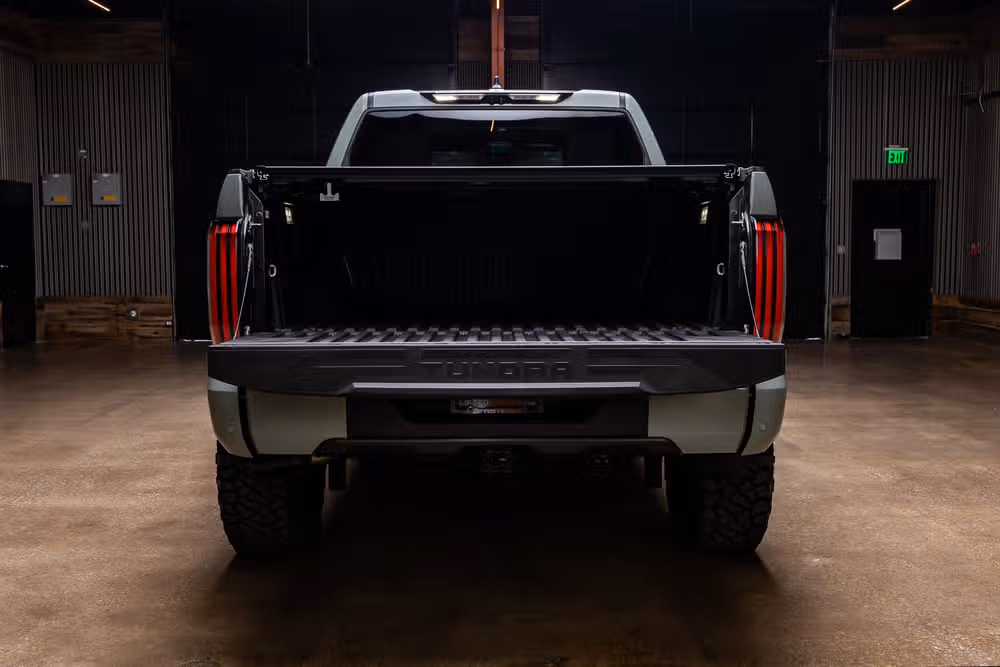 2025 Toyota Tundra Platinum CrewMax Image 9