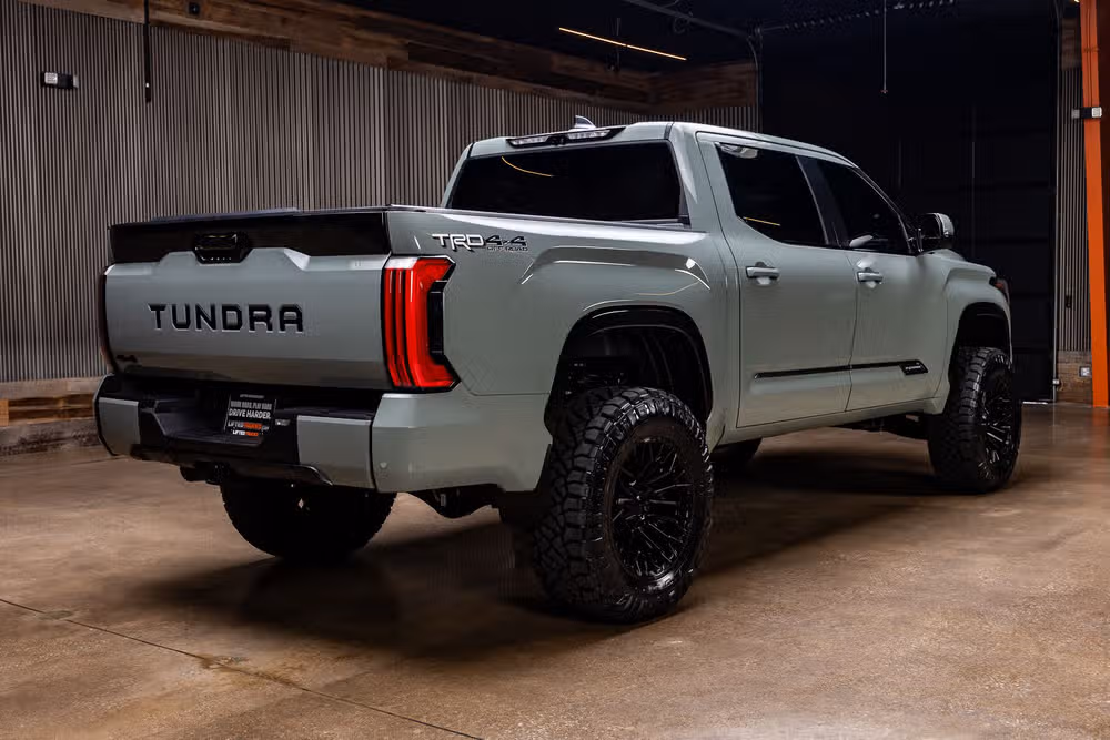2025 Toyota Tundra Platinum CrewMax Image 10
