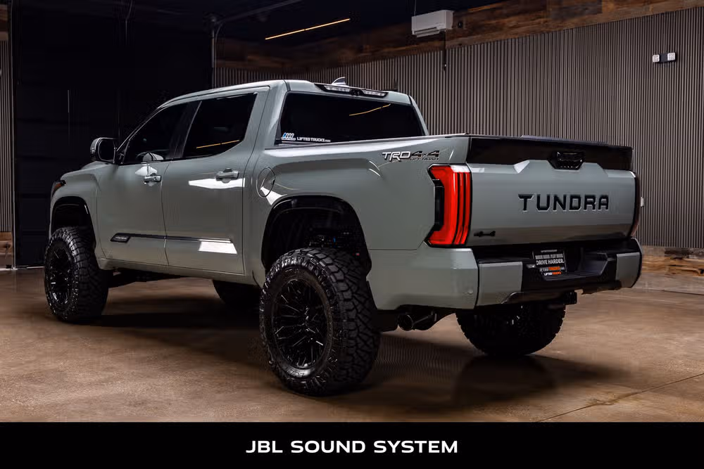 2025 Toyota Tundra Platinum CrewMax Image 7