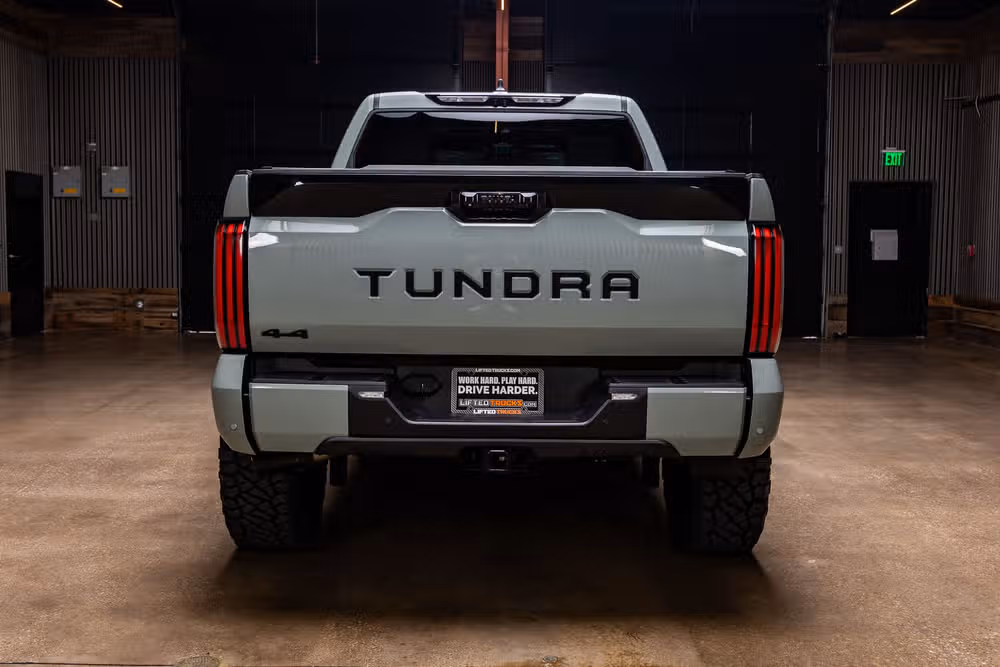 2025 Toyota Tundra Platinum CrewMax Image 8