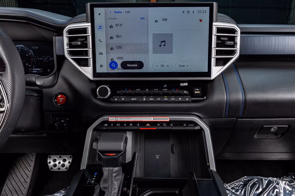 2025 Toyota Tundra Platinum CrewMax Image 23