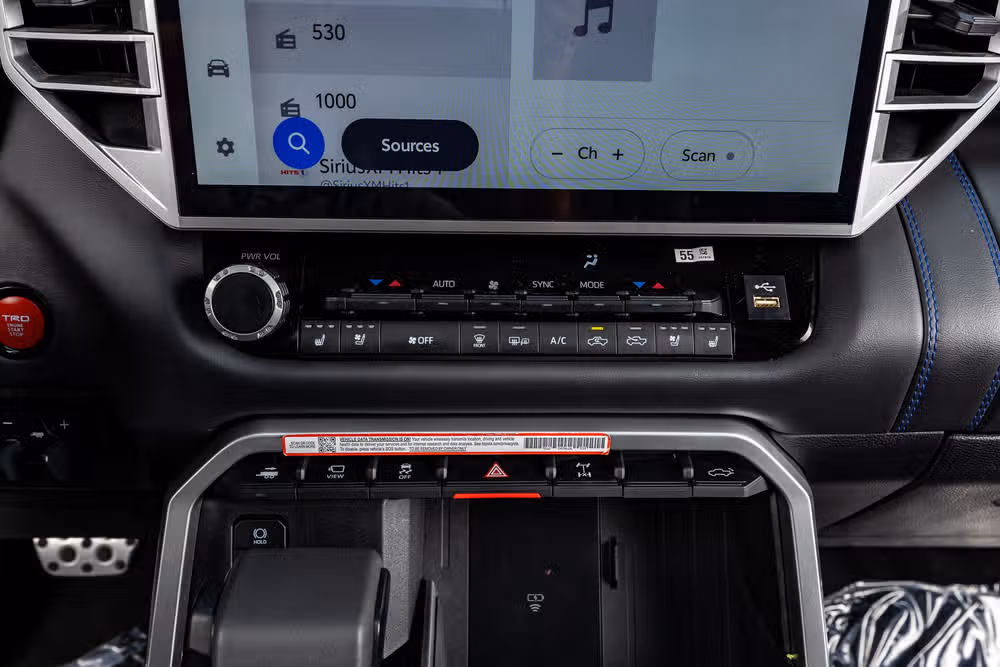 2025 Toyota Tundra Platinum CrewMax Image 26
