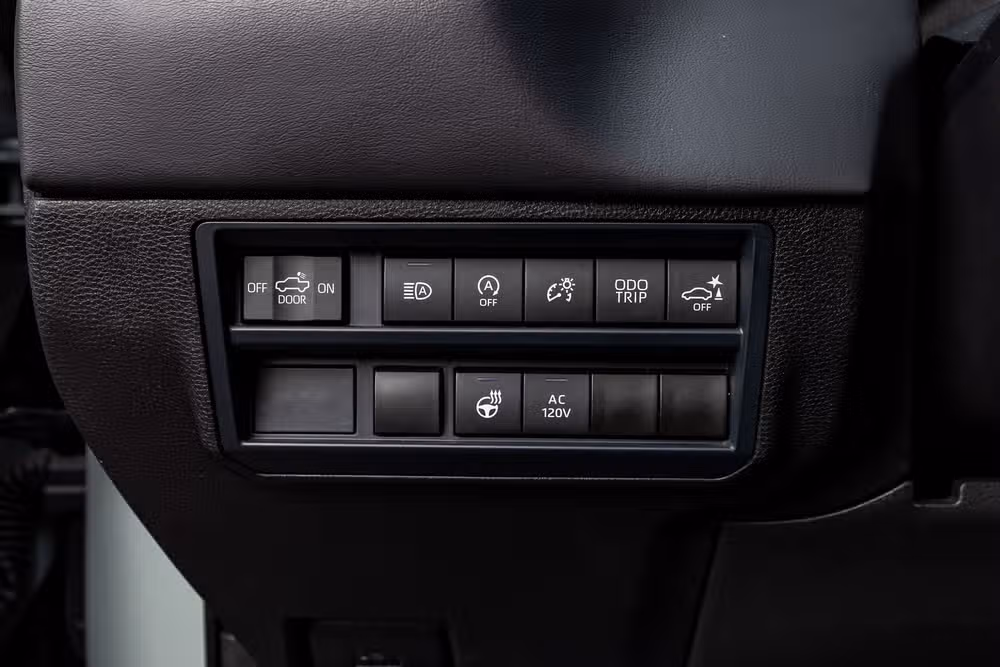 2025 Toyota Tundra Platinum CrewMax Image 21