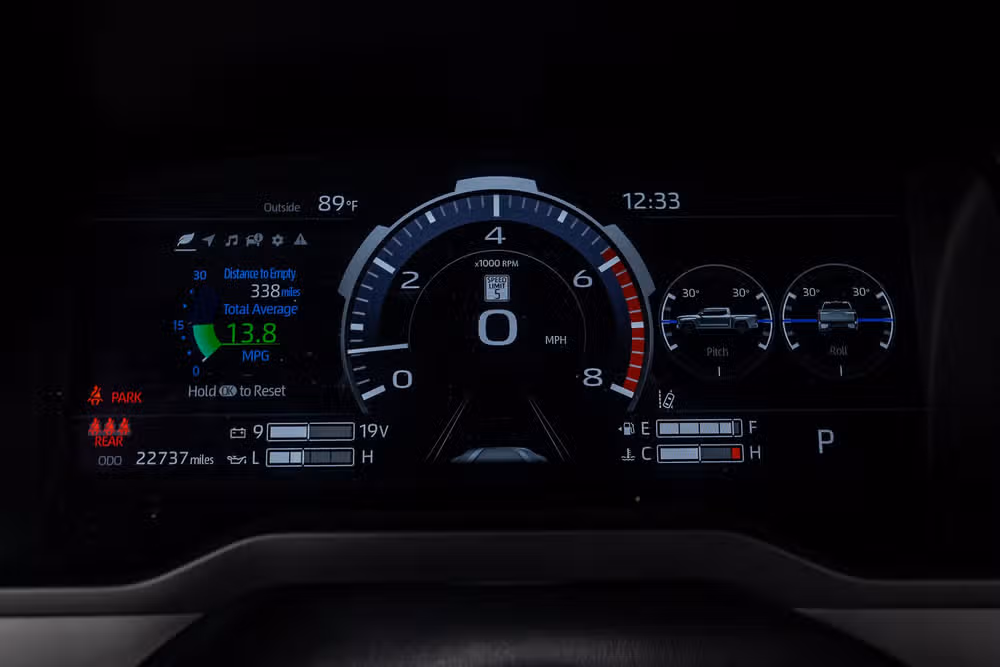 2025 Toyota Tundra Platinum CrewMax Image 19
