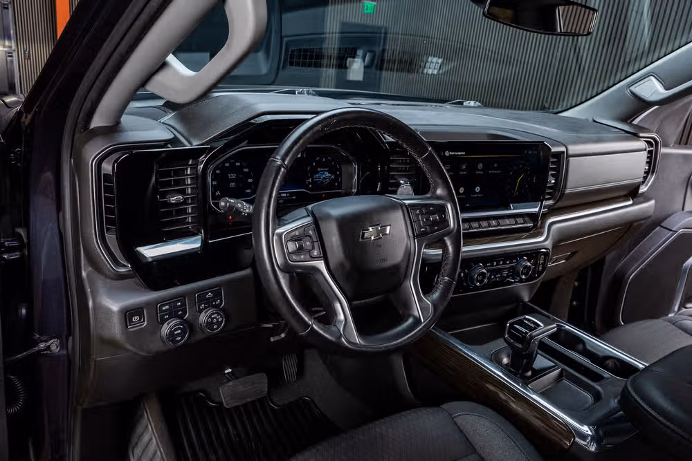 2023 Chevrolet Silverado 1500 RST Crew Cab Image 16