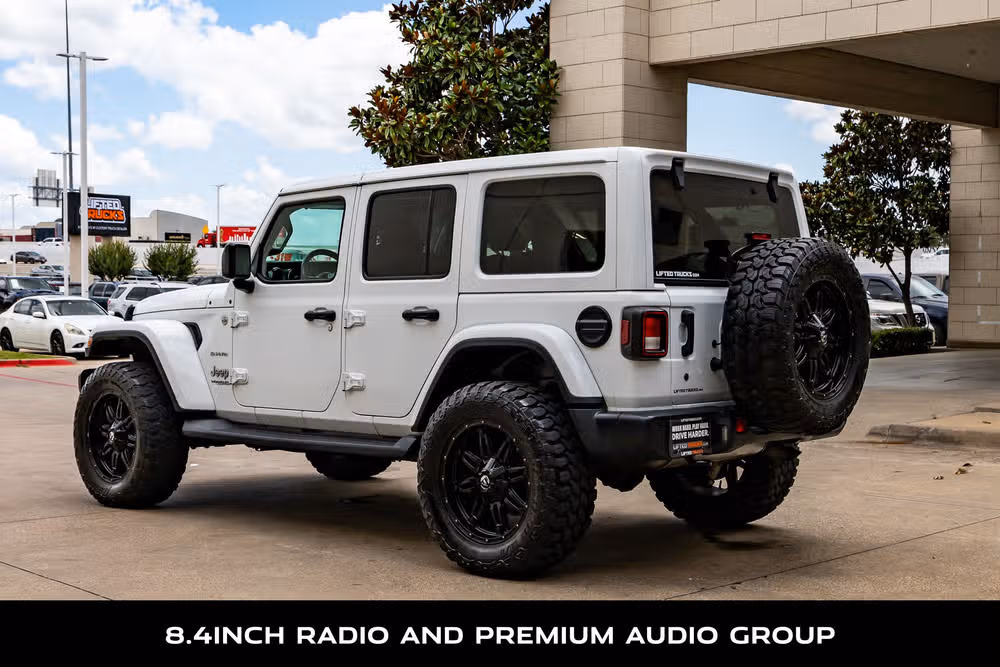 2020 Jeep Wrangler Unlimited Sahara Image 6