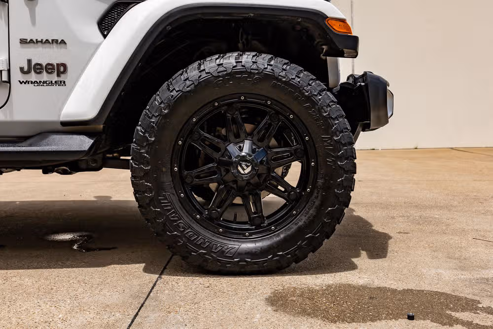 2020 Jeep Wrangler Unlimited Sahara Image 11