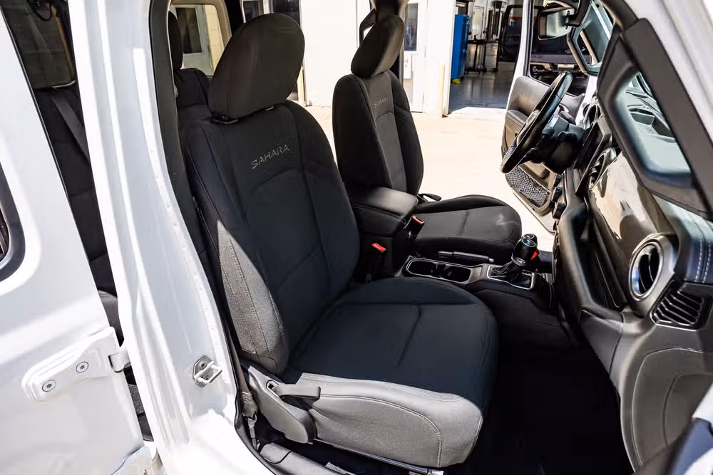 2020 Jeep Wrangler Unlimited Sahara Image 30