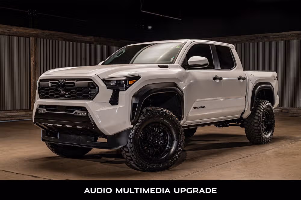2026 Toyota Tacoma TRD Off-Road HV Double Cab Image 5