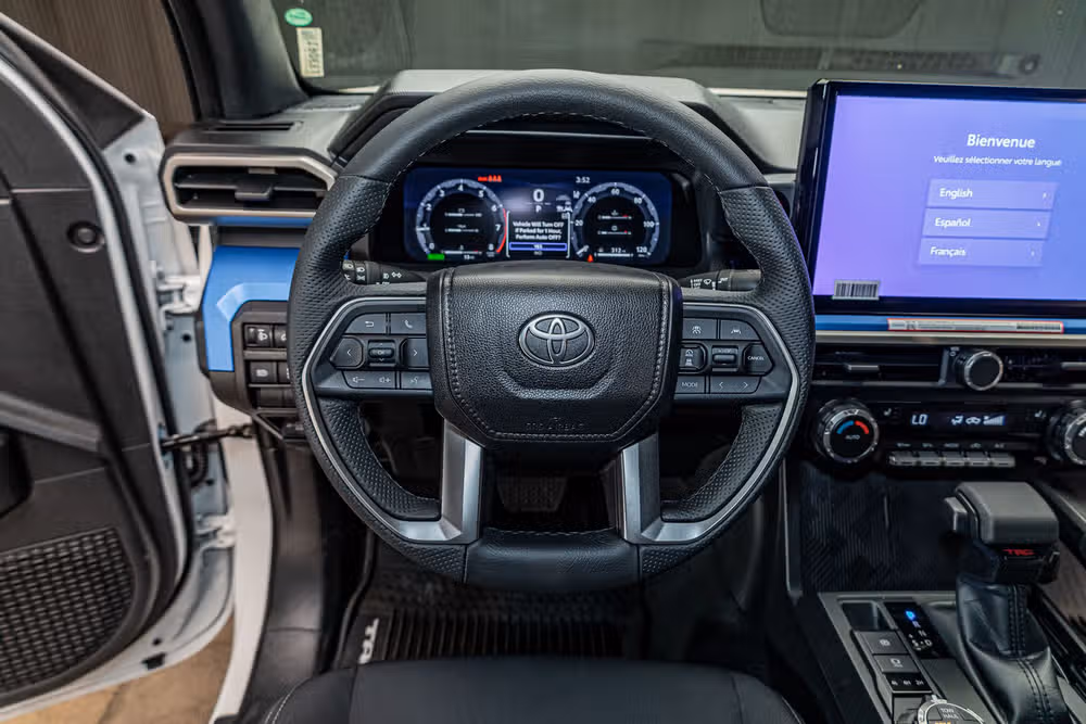 2026 Toyota Tacoma TRD Off-Road HV Double Cab Image 14