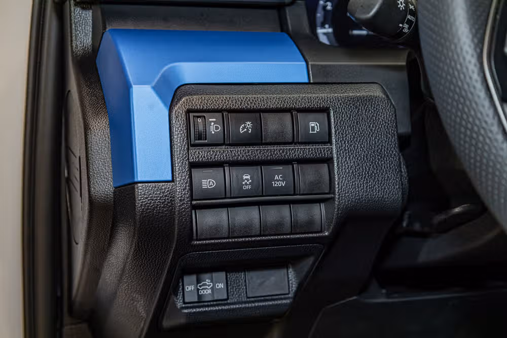 2026 Toyota Tacoma TRD Off-Road HV Double Cab Image 17