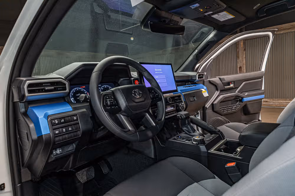 2026 Toyota Tacoma TRD Off-Road HV Double Cab Image 13