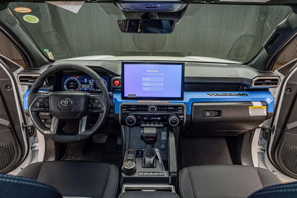 2026 Toyota Tacoma TRD Off-Road HV Double Cab Image 15