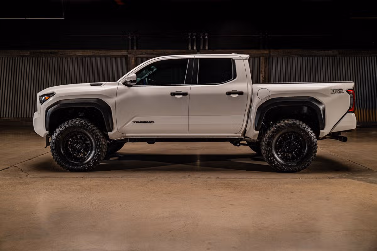 2026 Toyota Tacoma TRD Off-Road HV Double Cab