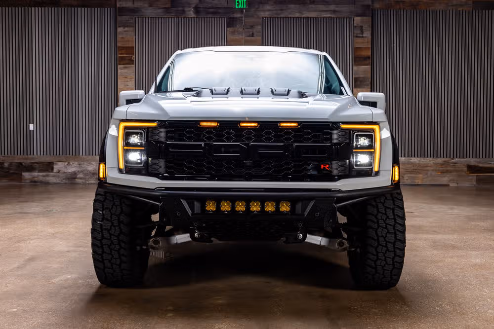 2023 Ford F-150 Raptor SuperCrew Image 2