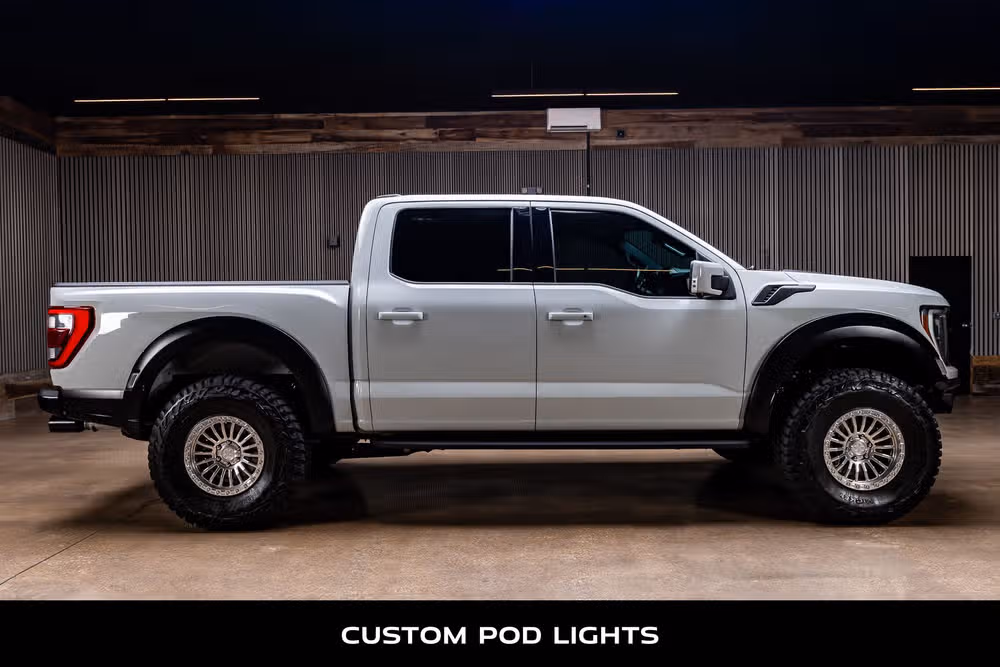 2023 Ford F-150 Raptor SuperCrew Image 10