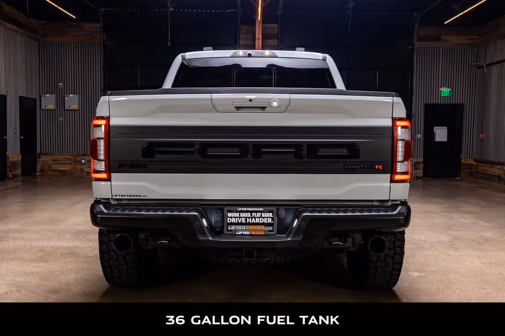 2023 Ford F-150 Raptor SuperCrew Image 7