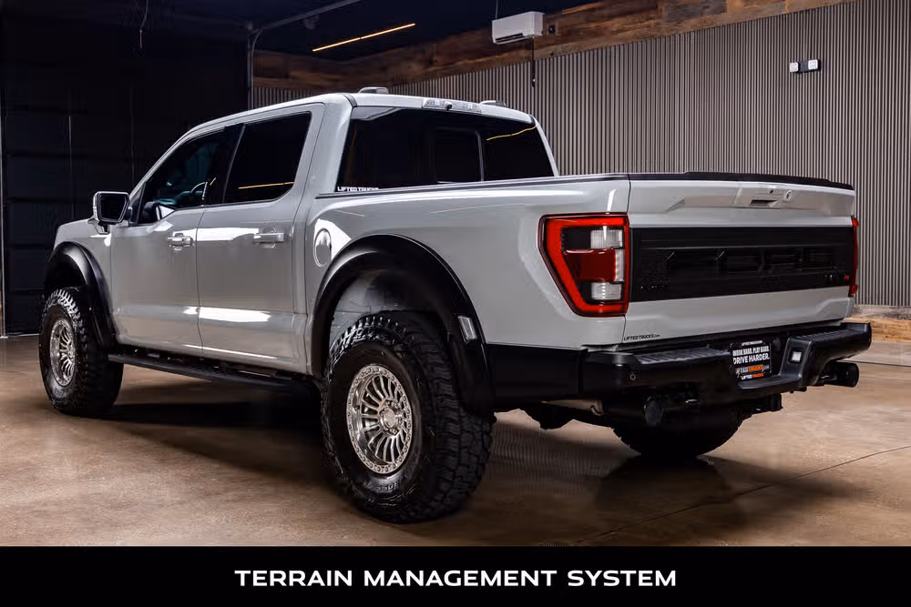 2023 Ford F-150 Raptor SuperCrew Image 6